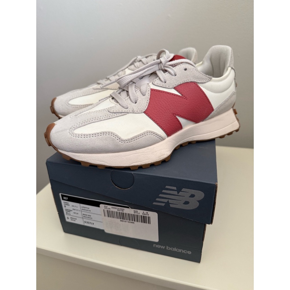 New Balance 327 sneakers